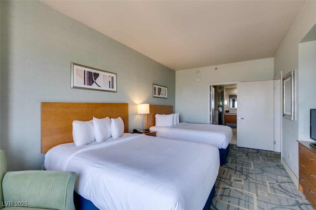 211 East FLAMINGO Road 1214