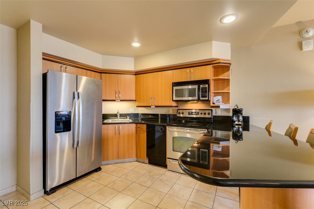 211 East FLAMINGO Road 1214