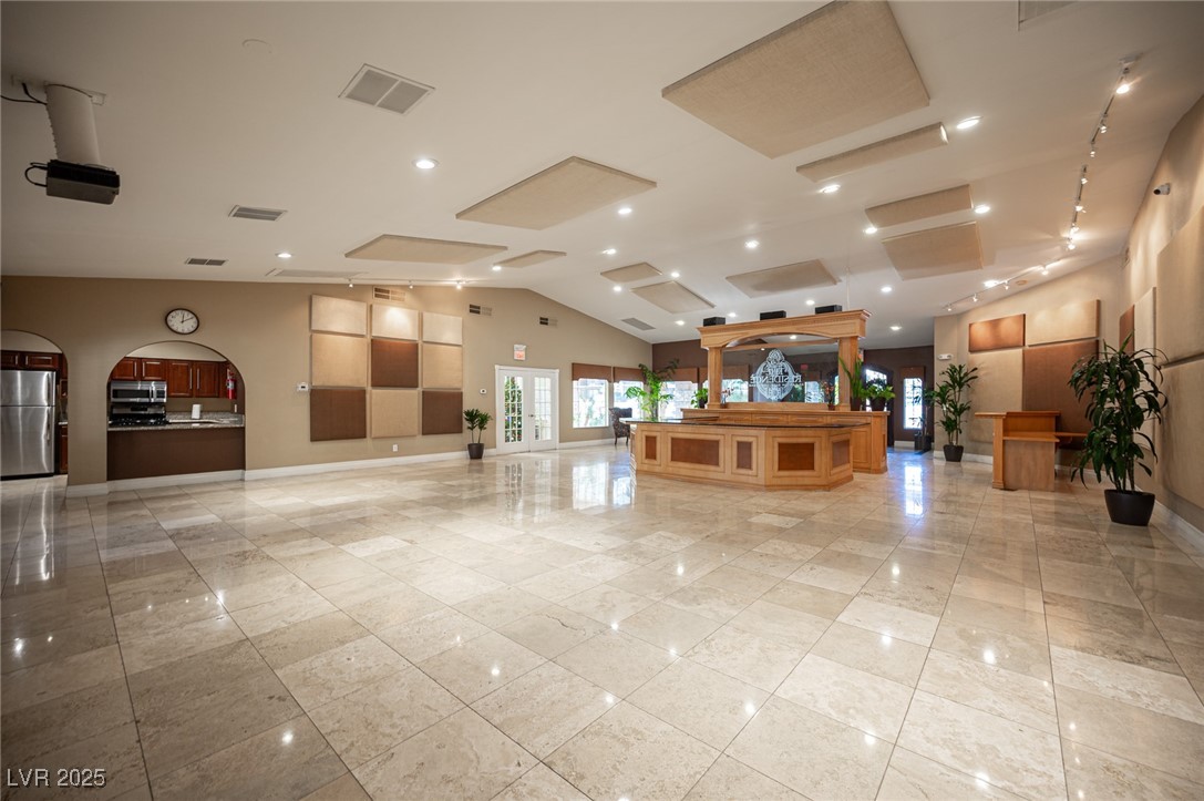 2200 South Fort Apache Road 2192