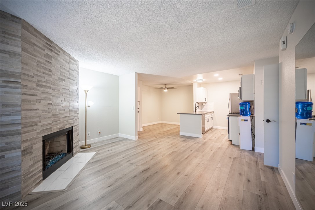 2200 South Fort Apache Road 2192