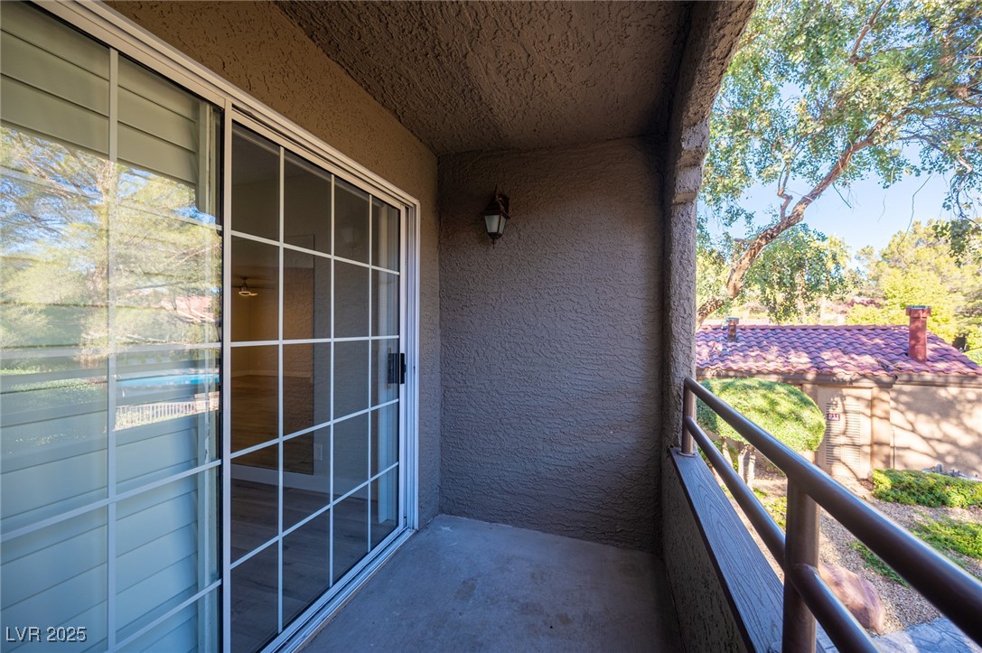 2200 South Fort Apache Road 2192
