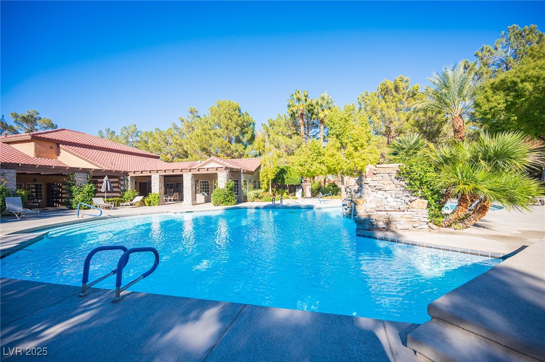 2200 South Fort Apache Road 2192