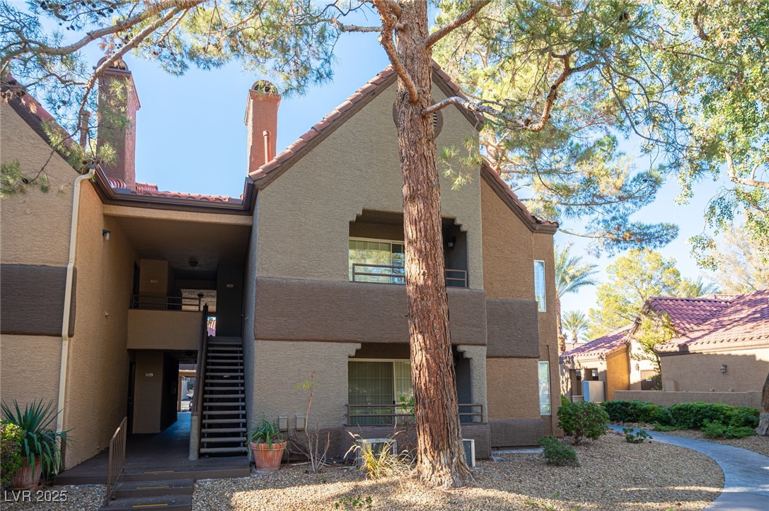 2200 South Fort Apache Road 2192