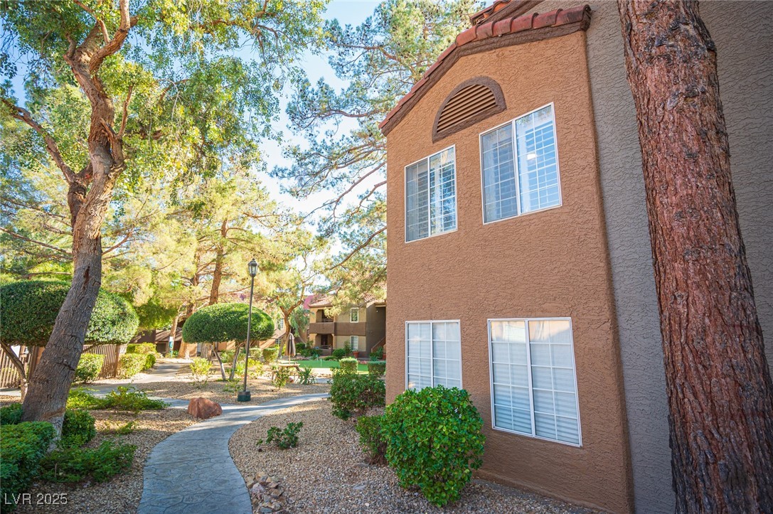 2200 South Fort Apache Road 2192