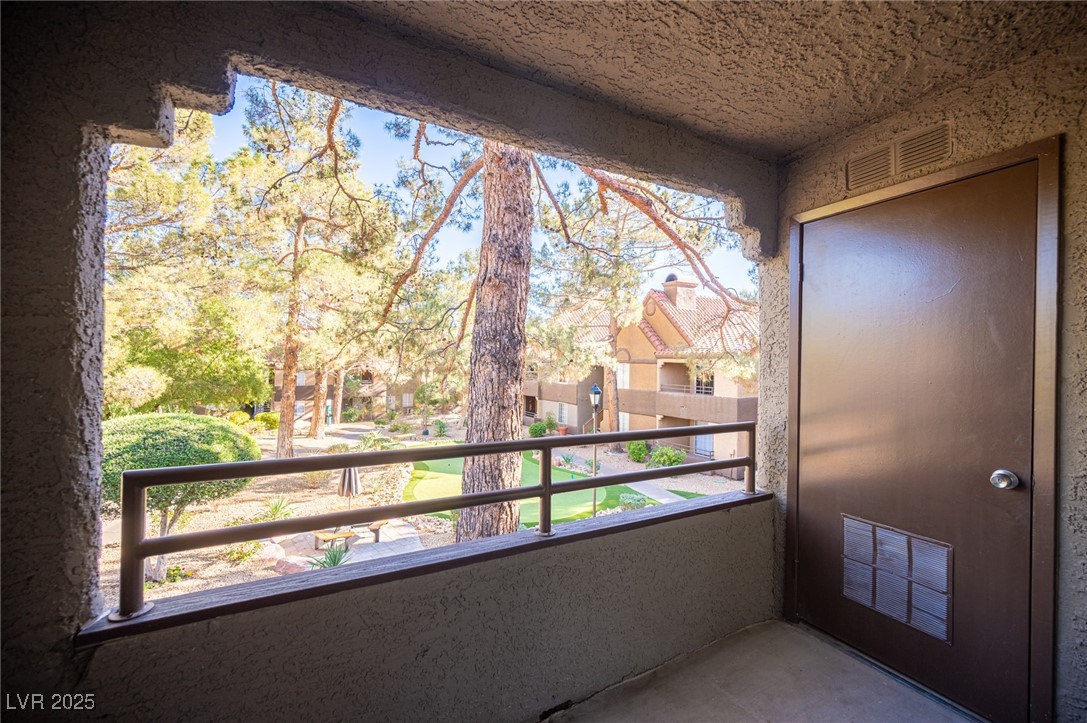 2200 South Fort Apache Road 2192