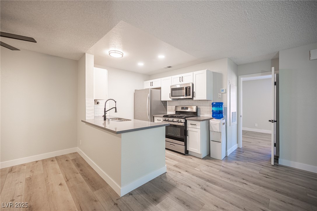2200 South Fort Apache Road 2192
