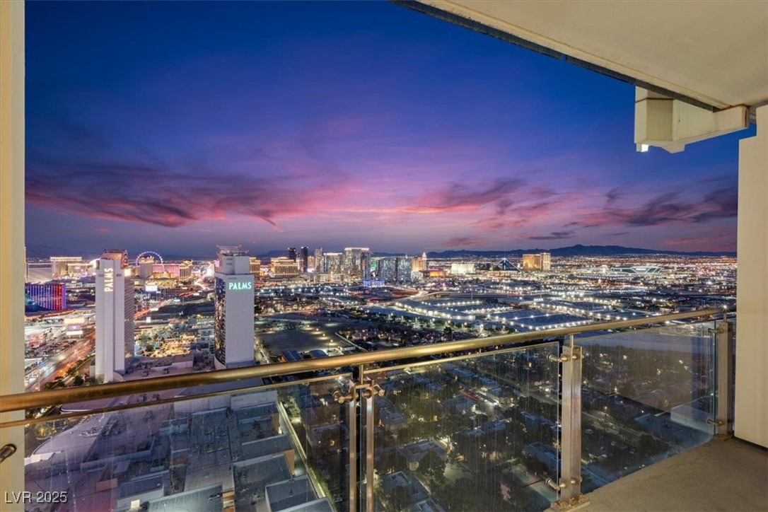 4381 West Flamingo Road 5016