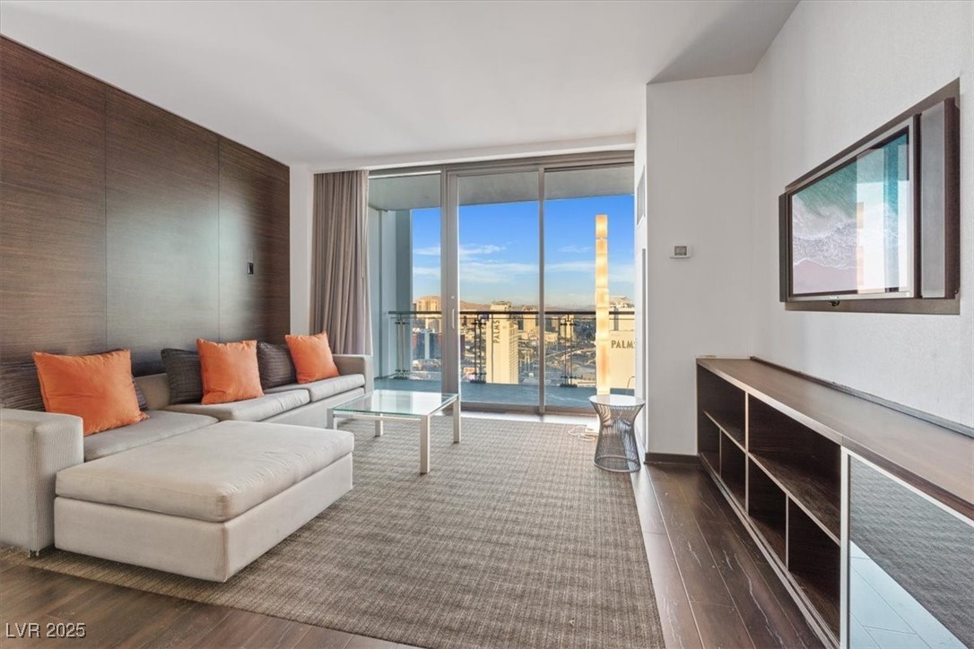 4381 West Flamingo Road 5016