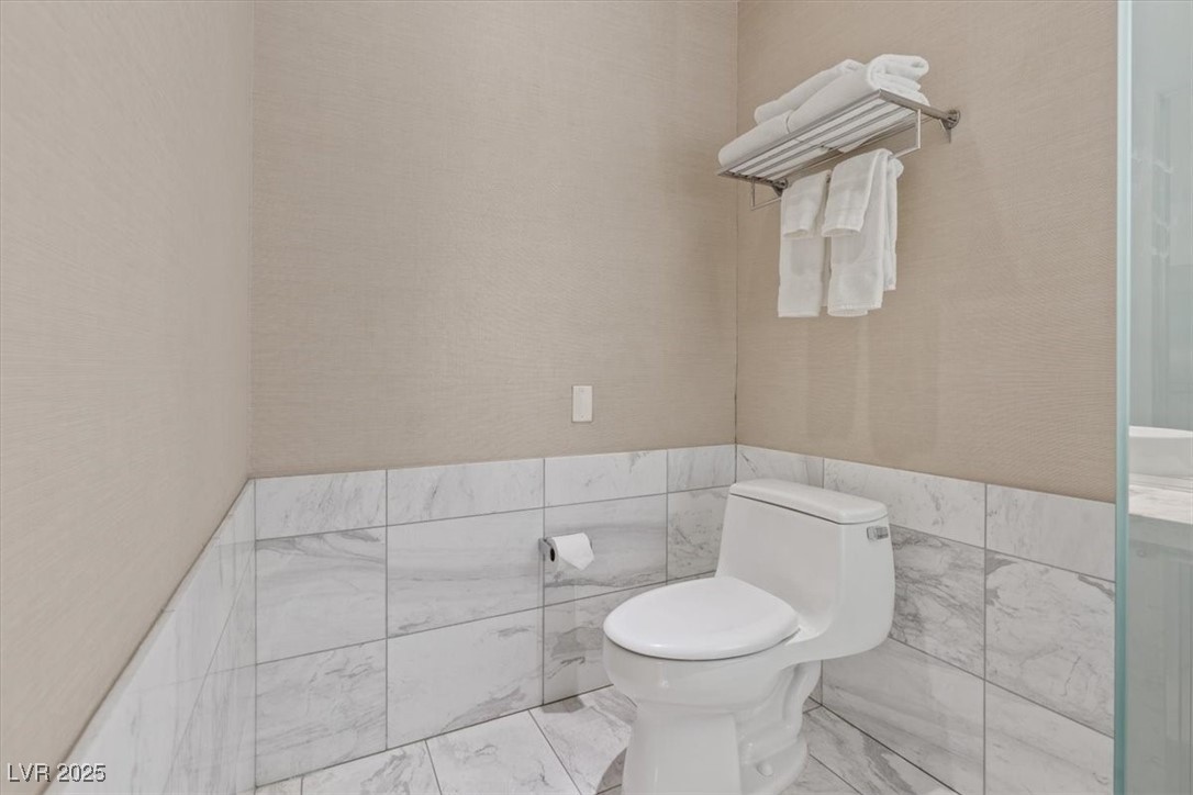 4381 West Flamingo Road 5016