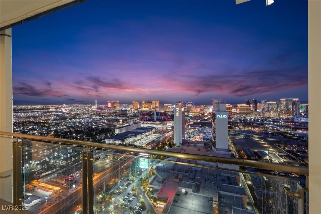 4381 West Flamingo Road 5016