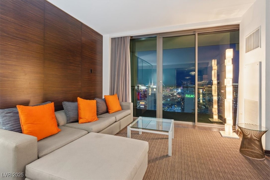 4381 West Flamingo Road 5016