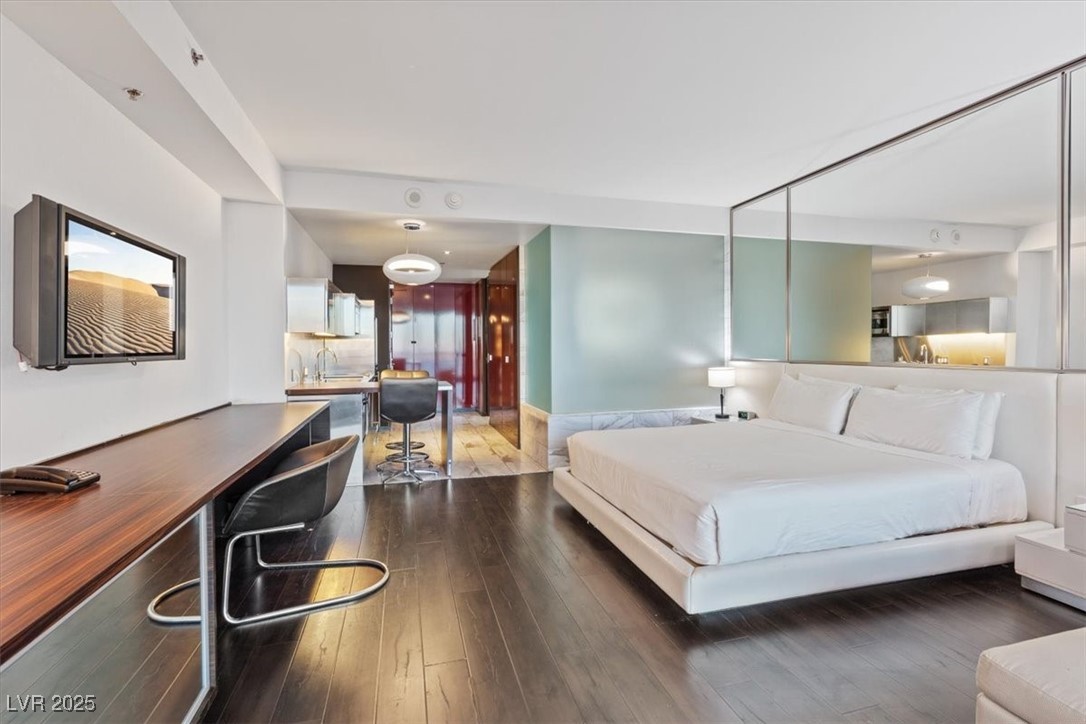 4381 West Flamingo Road 5016