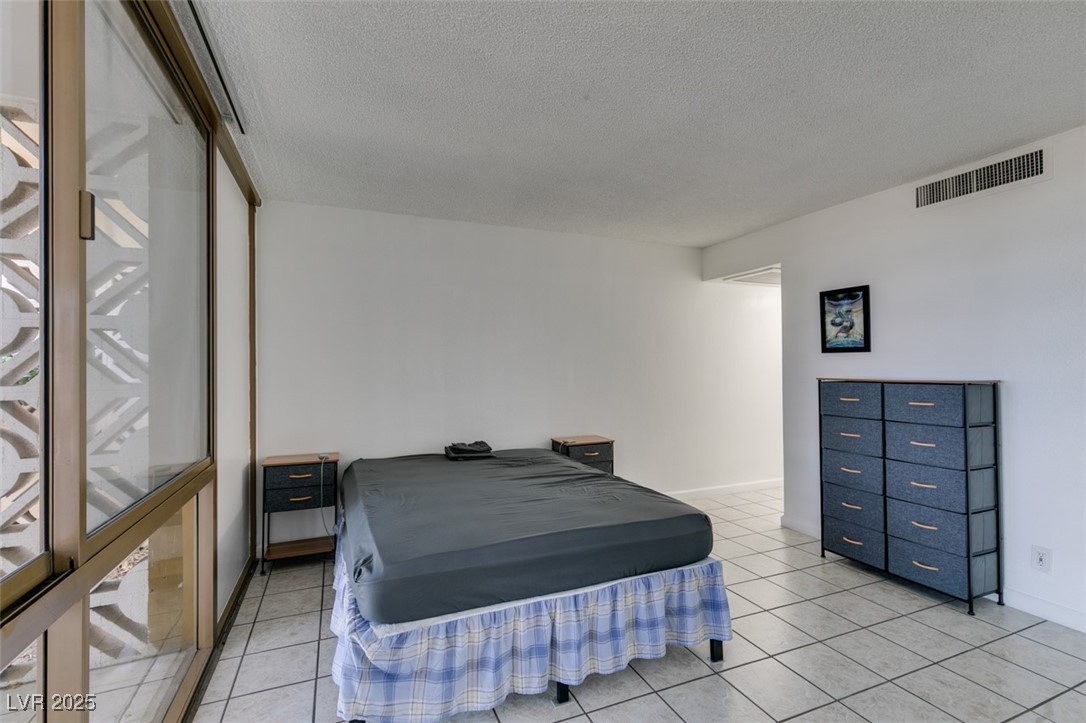 205 East Harmon Avenue 112