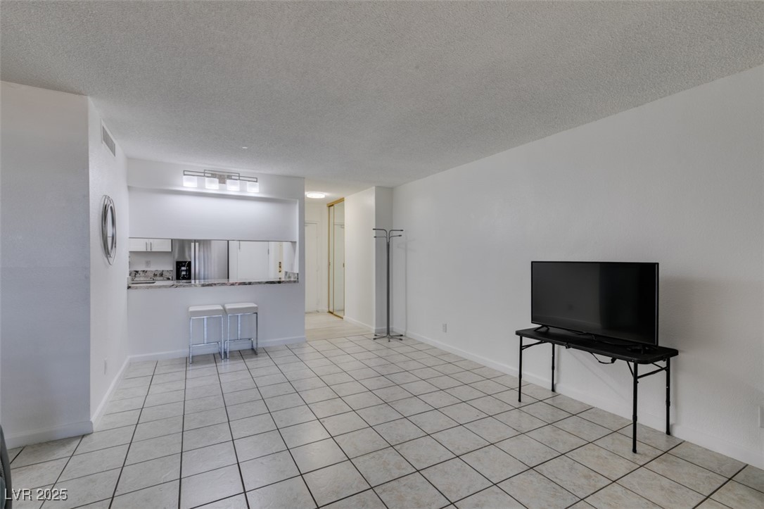 205 East Harmon Avenue 112