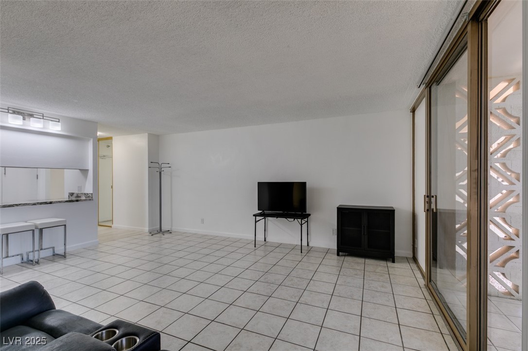 205 East Harmon Avenue 112