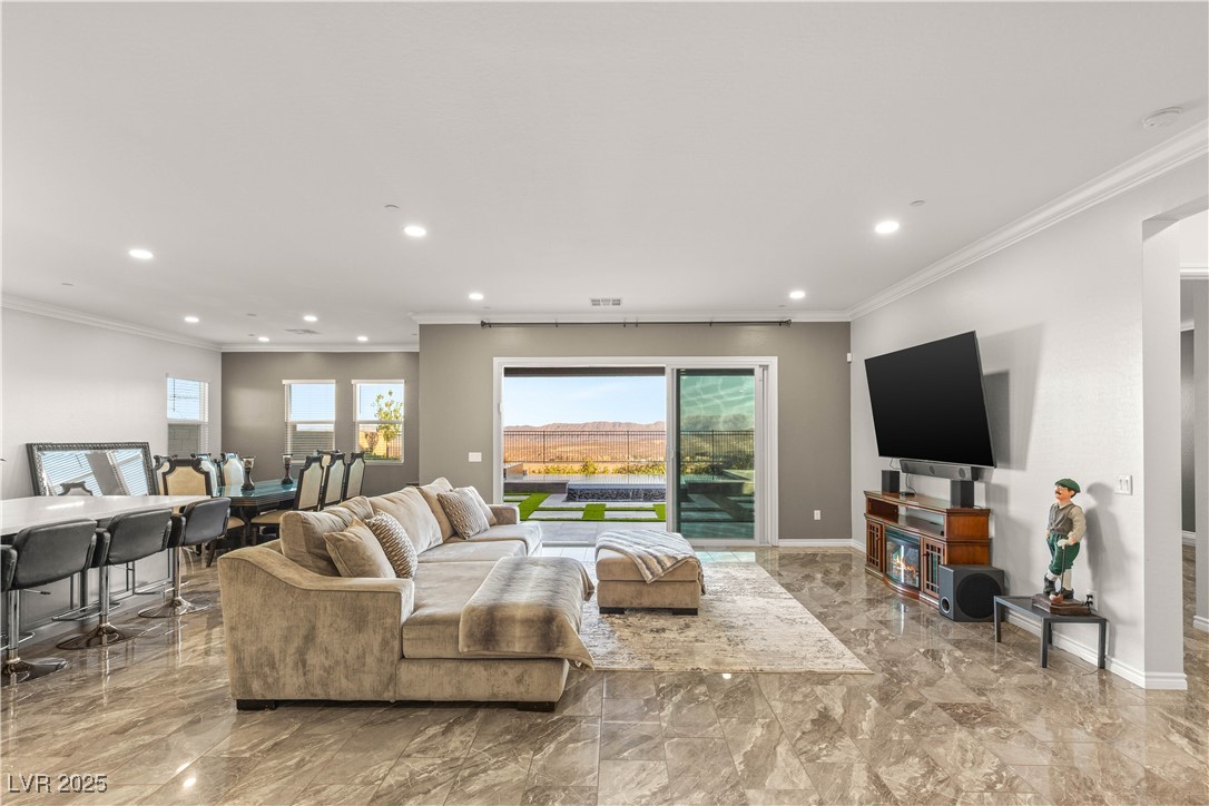 17 Ellie Fields Street