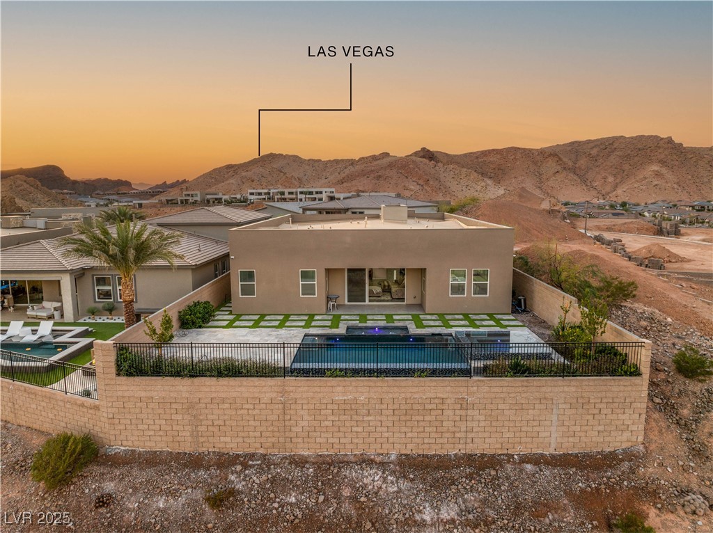 17 Ellie Fields Street