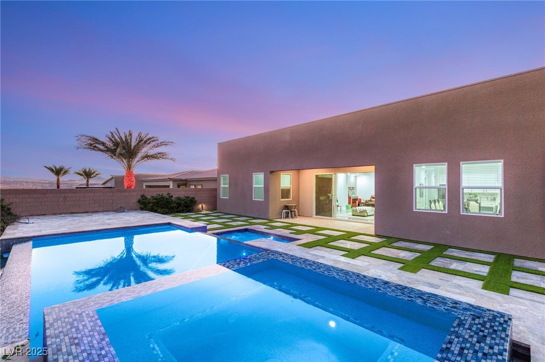 17 Ellie Fields Street