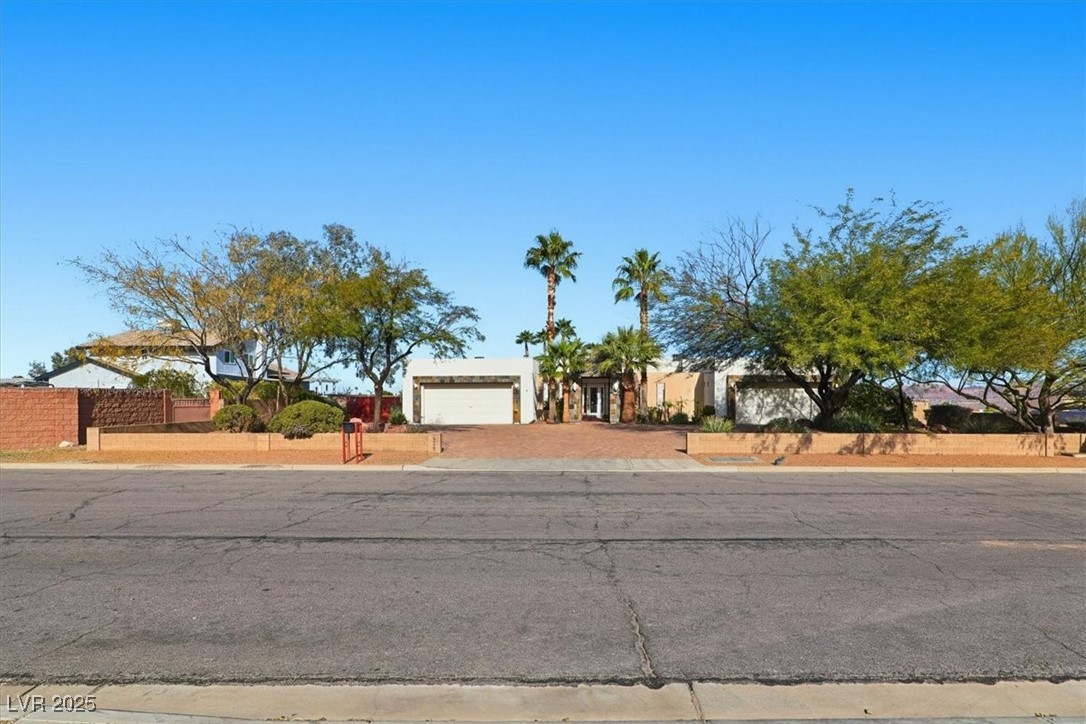 928 Santa Helena Avenue