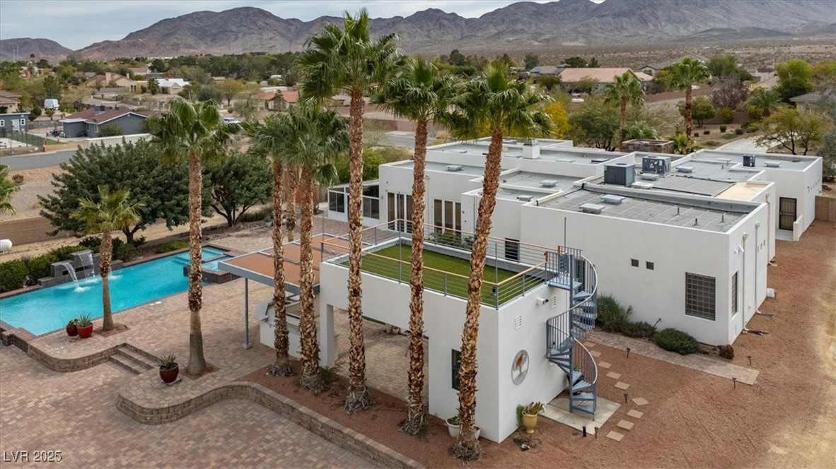 928 Santa Helena Avenue