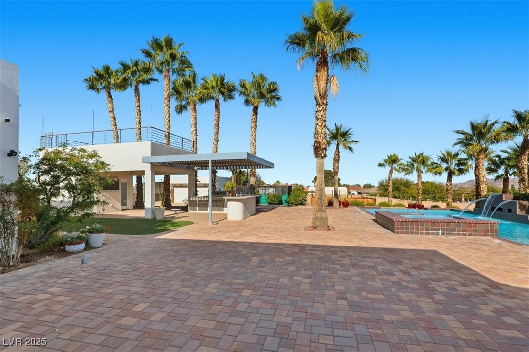 928 Santa Helena Avenue