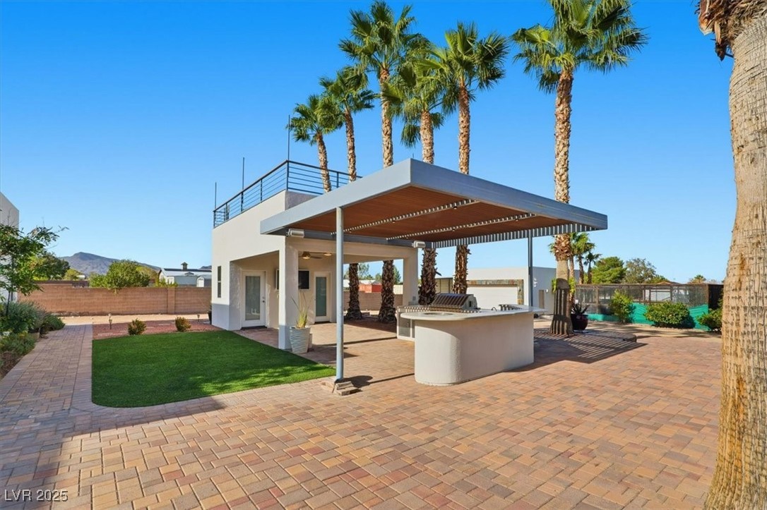 928 Santa Helena Avenue