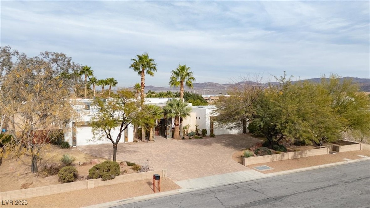 928 Santa Helena Avenue