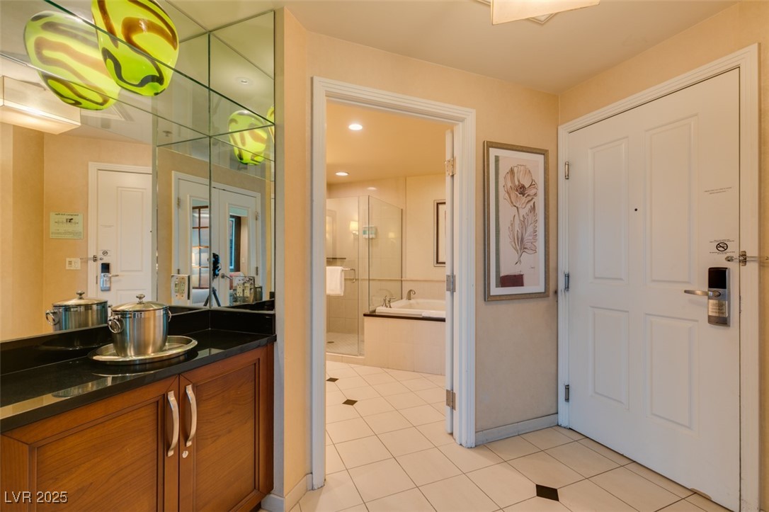 145 East HARMON Avenue 3117