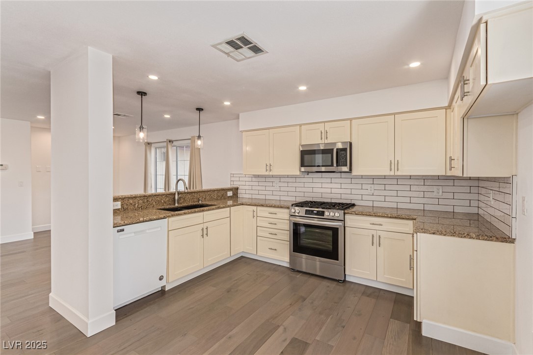 5216 Desert Star Drive