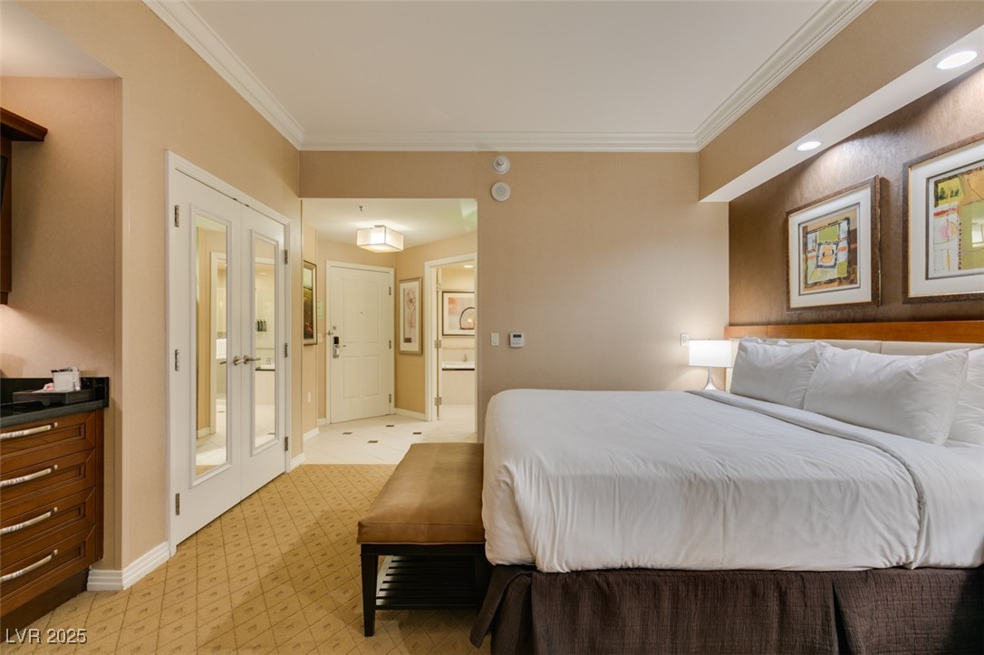 135 East HARMON Avenue 3709