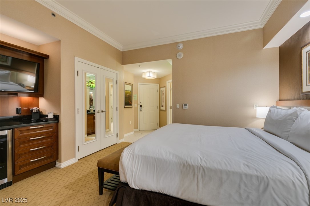 135 East HARMON Avenue 3709