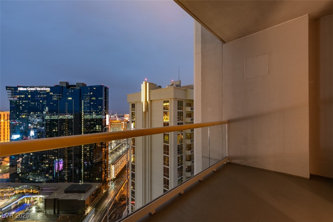 135 East HARMON Avenue 3709