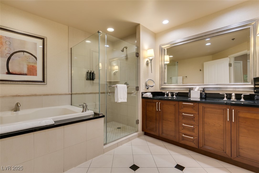 135 East HARMON Avenue 3709