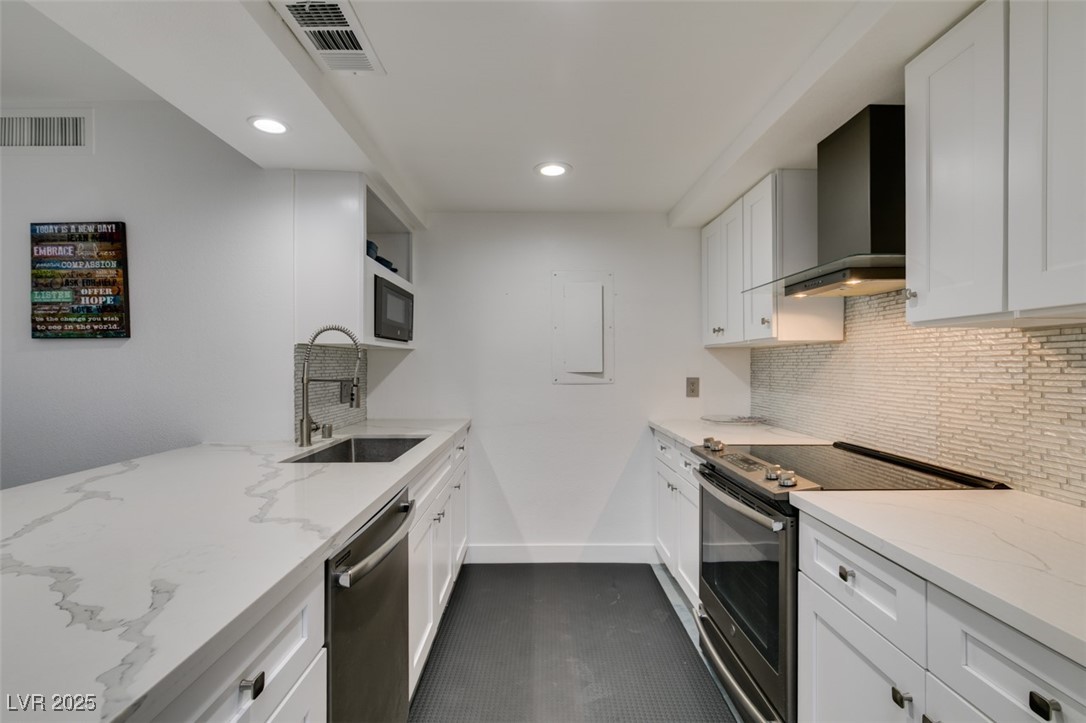 205 East Harmon Avenue 101