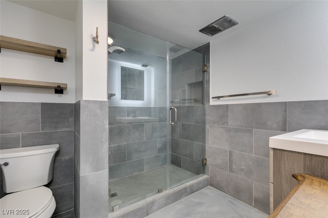 205 East Harmon Avenue 101