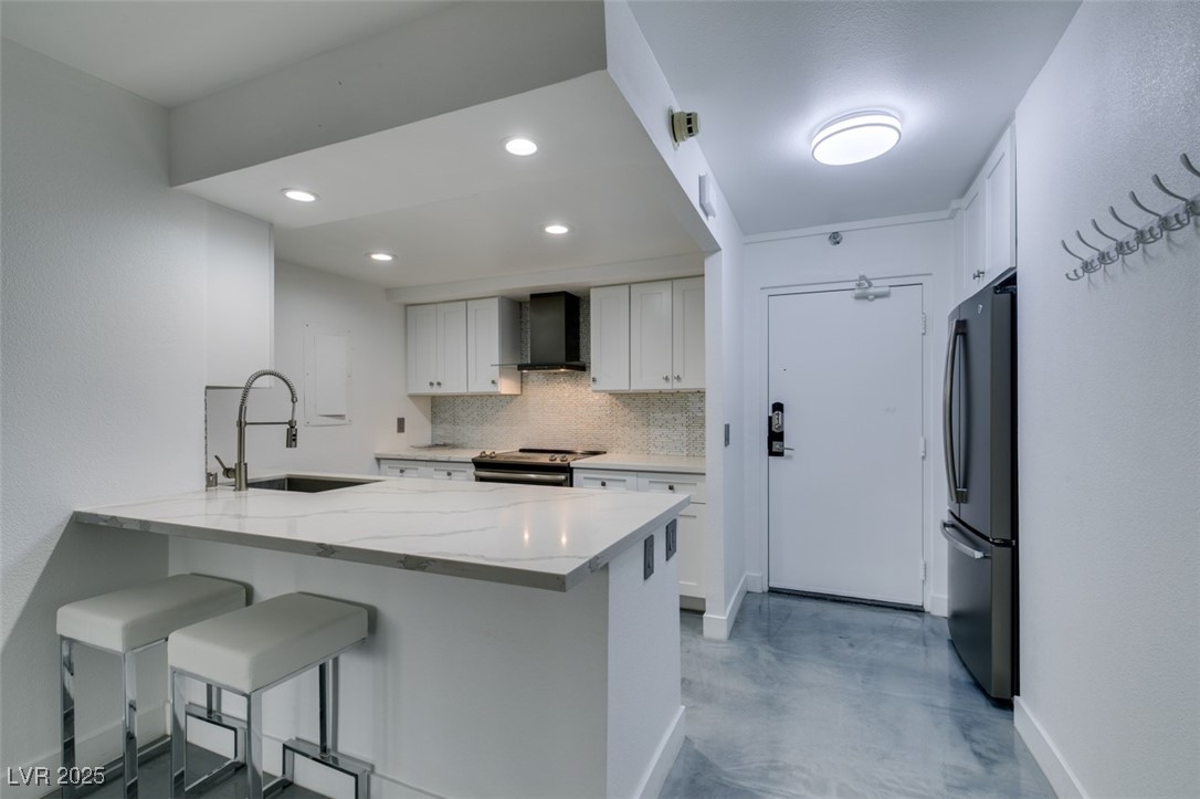 205 East Harmon Avenue 101