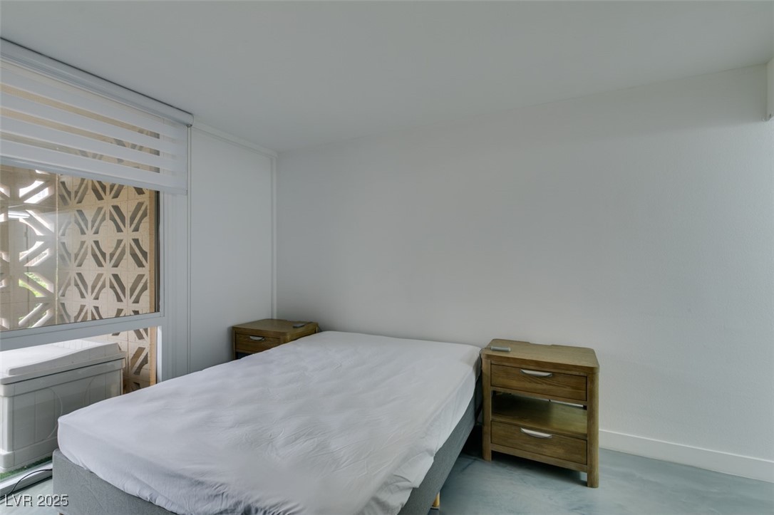 205 East Harmon Avenue 101