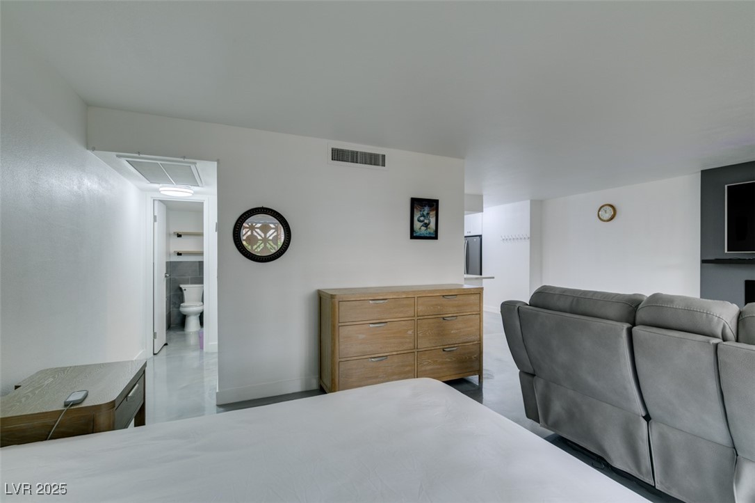 205 East Harmon Avenue 101