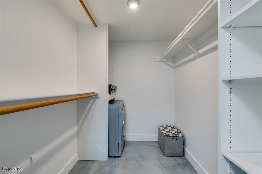 205 East Harmon Avenue 101