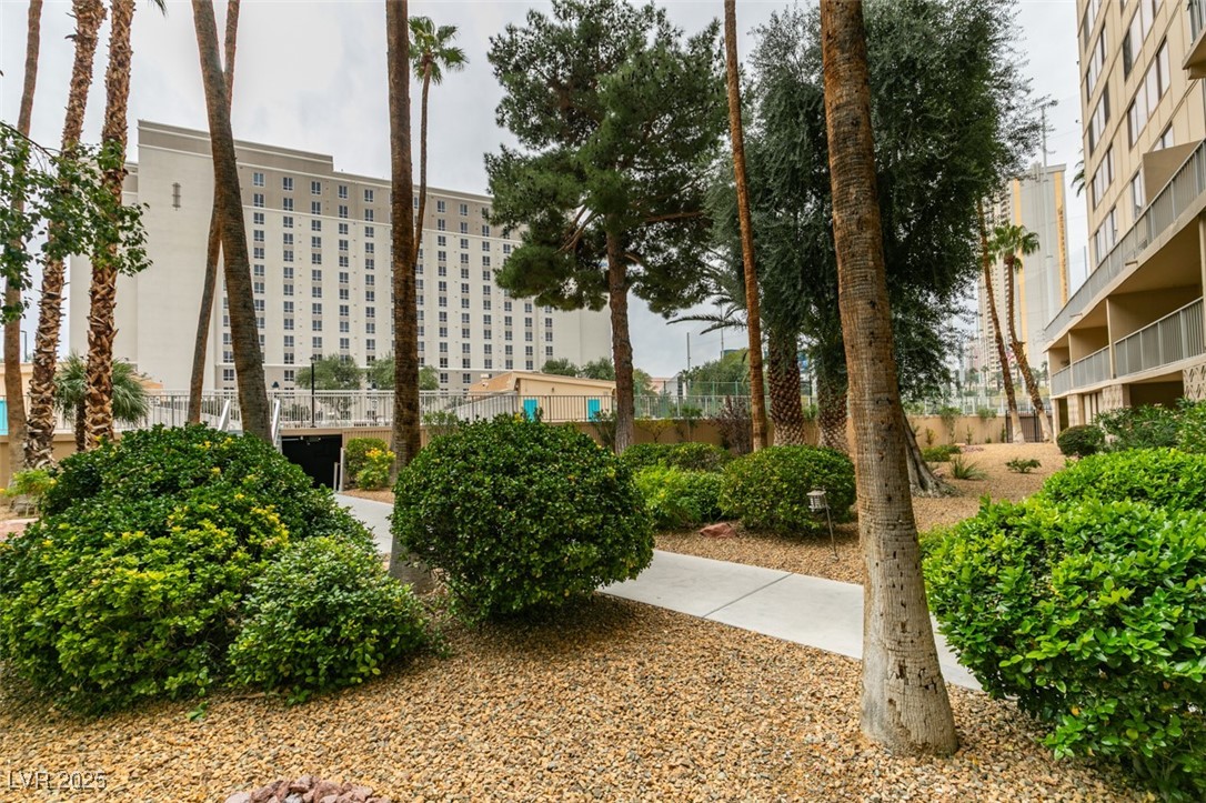 205 East Harmon Avenue 101