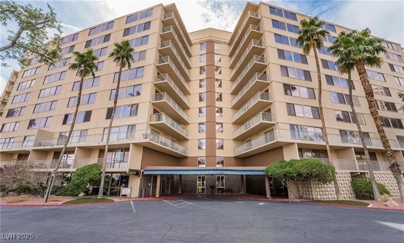 205 East Harmon Avenue 101