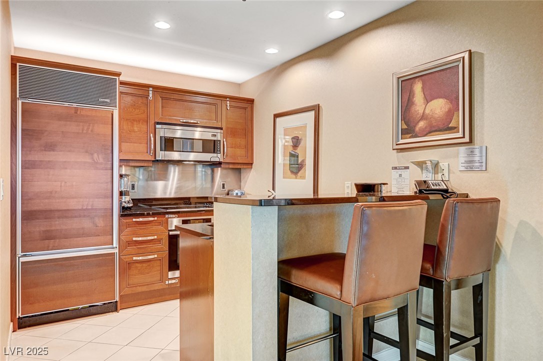 125 East HARMON Avenue 2601