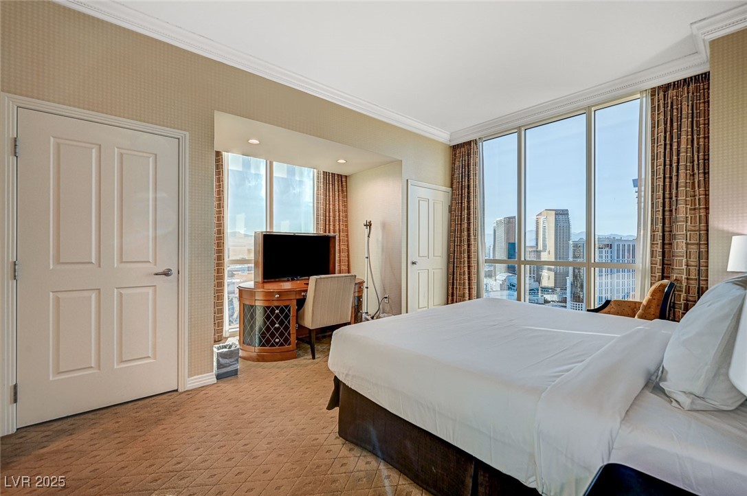 125 East HARMON Avenue 2601