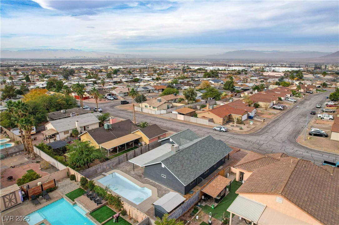 527 Buchanan Avenue