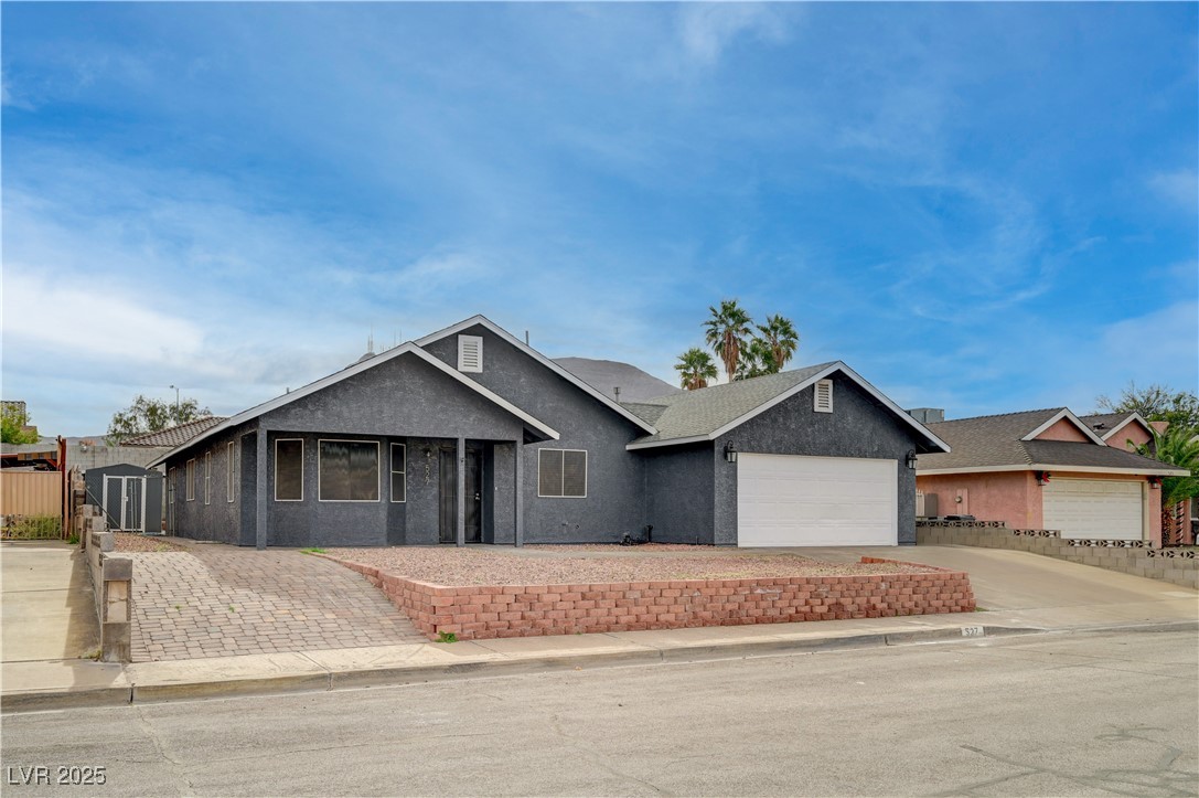 527 Buchanan Avenue