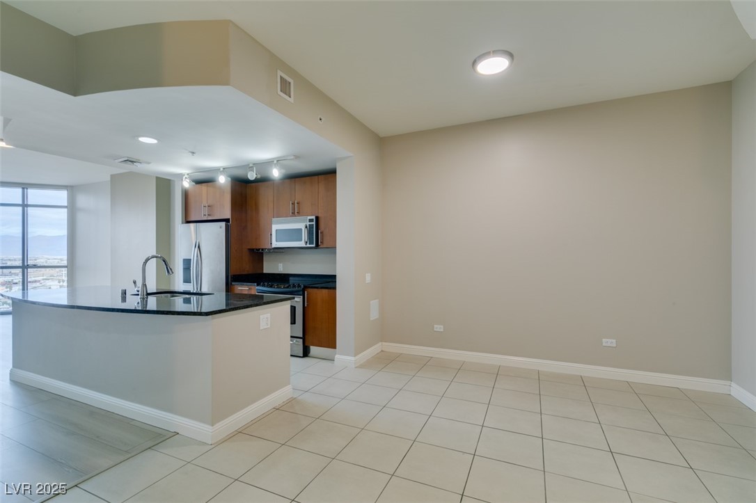 200 West Sahara Avenue 1510