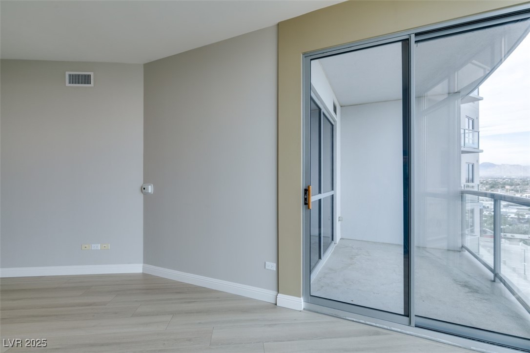 200 West Sahara Avenue 1510