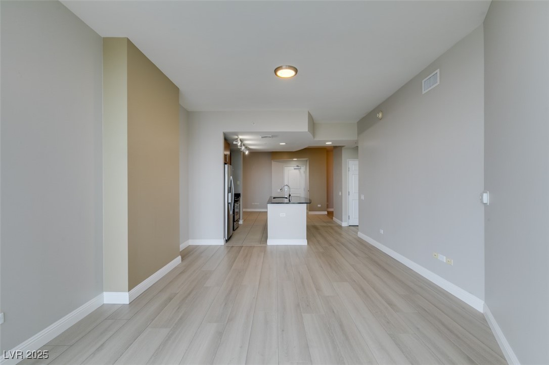 200 West Sahara Avenue 1510