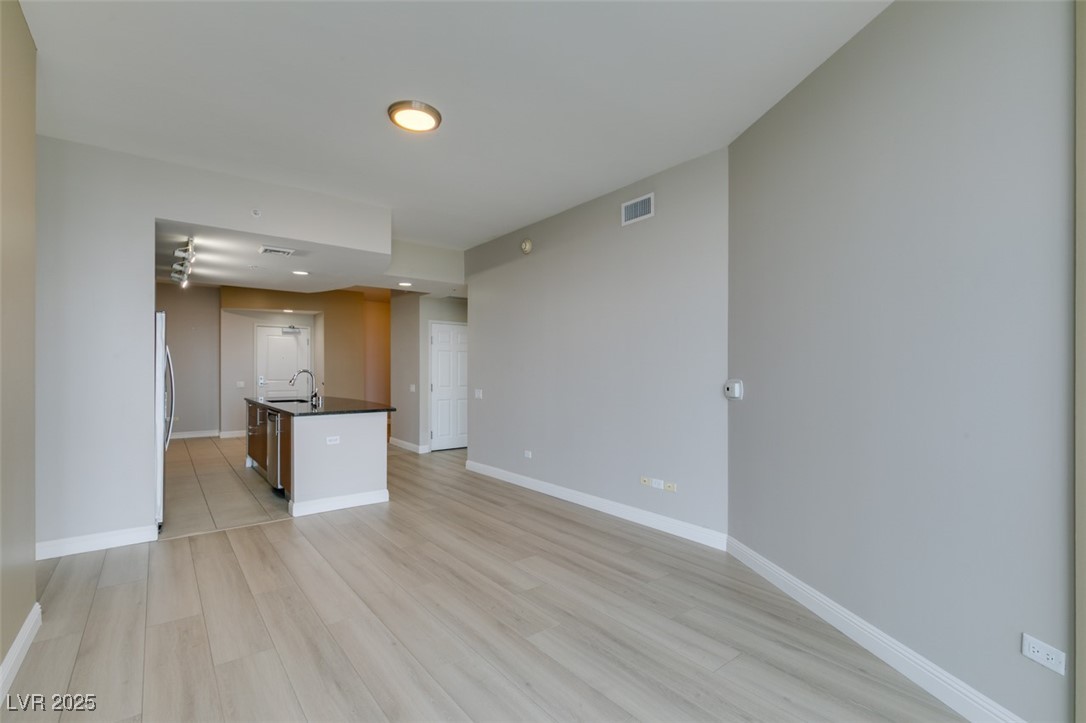 200 West Sahara Avenue 1510