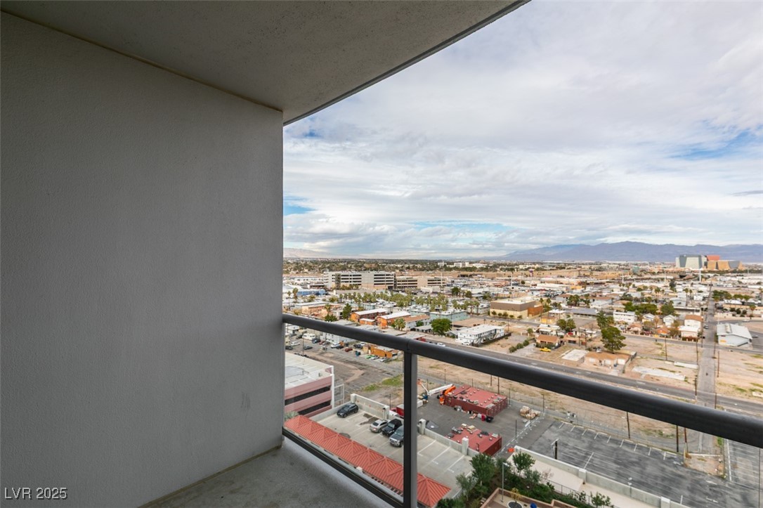 200 West Sahara Avenue 1510